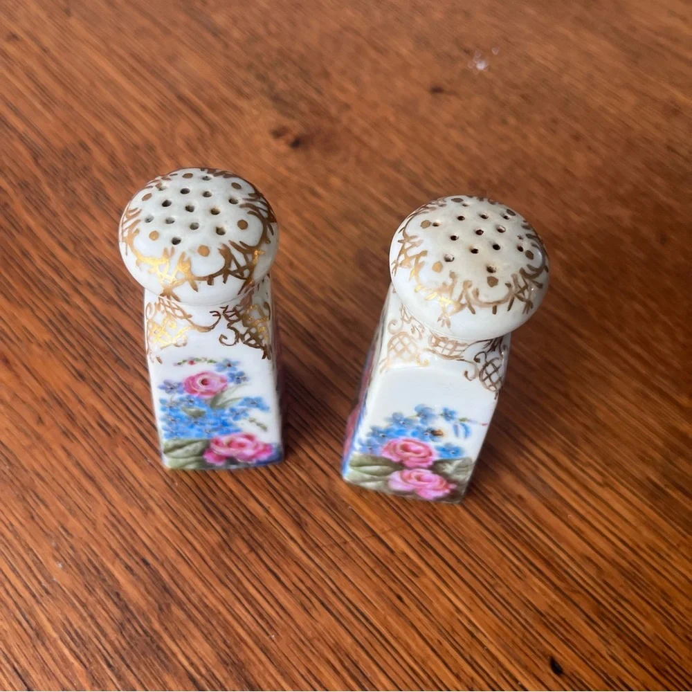 Antique Hand Painted Floral Gold Salt And Pepper Shakers